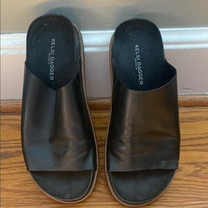 Kelsi Dagger Black Leather Slides size 7 - Excellwnt condition!